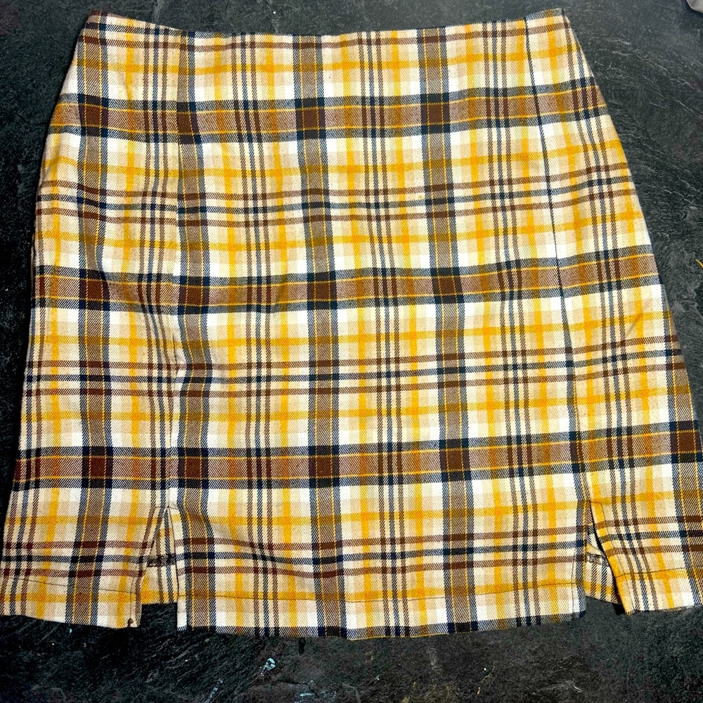Double slit mini skirt🧡💛🤎